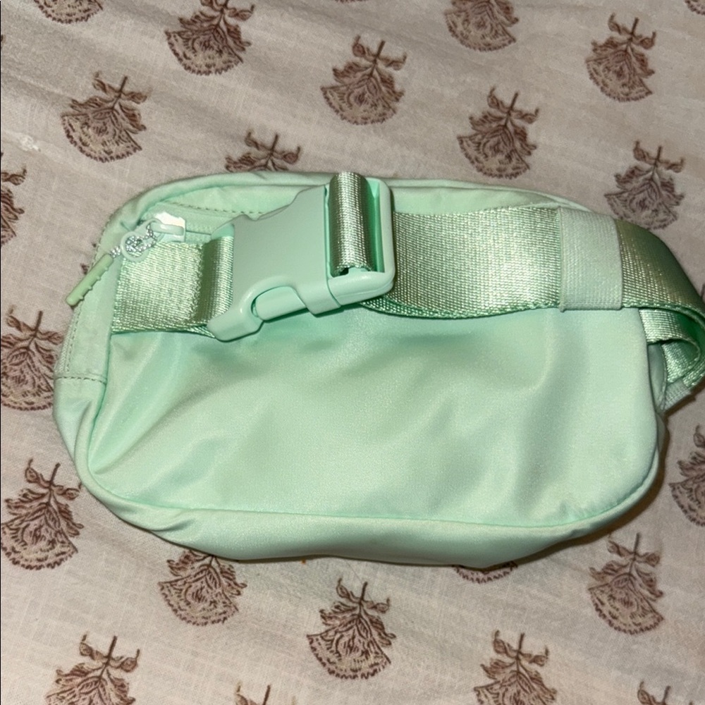Everywhere Belt Bag 1L mint moment - Picture 7 of 10